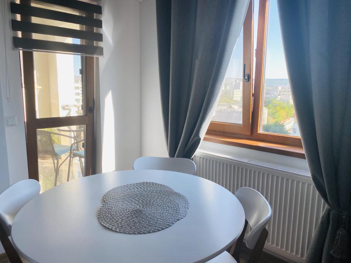 Rivera Apartments - Premium Accomodation Яссы Экстерьер фото