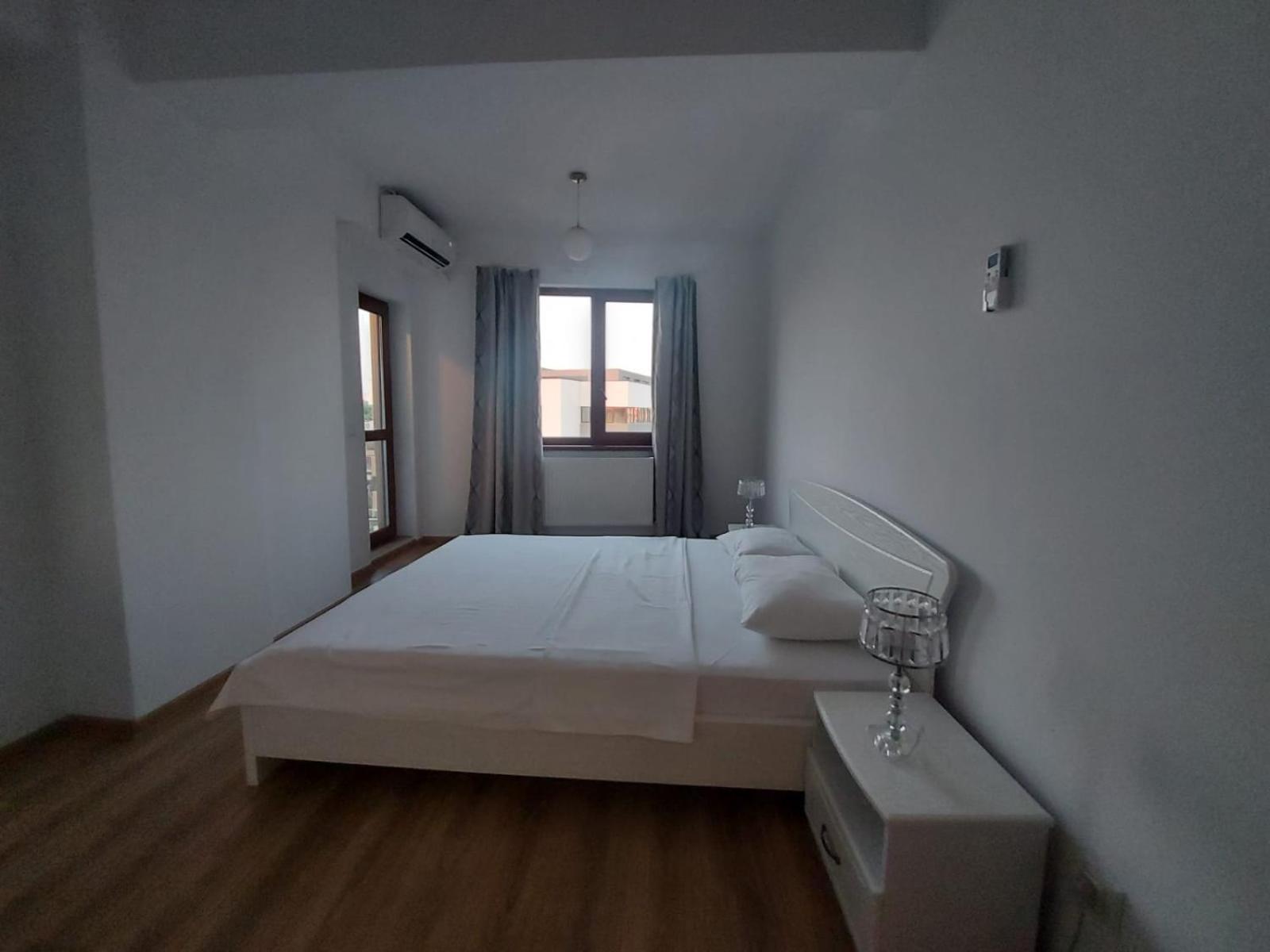 Rivera Apartments - Premium Accomodation Яссы Номер фото